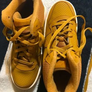 Mustard gold Nike Court borough sport New